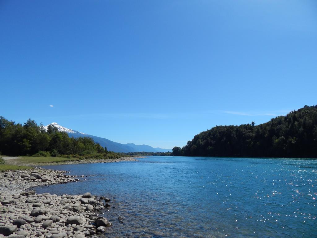 Cabanas Nutrias Patagonicas Puelo River 外观 照片