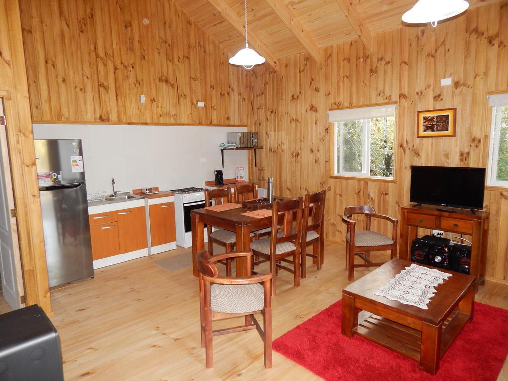 Cabanas Nutrias Patagonicas Puelo River 外观 照片