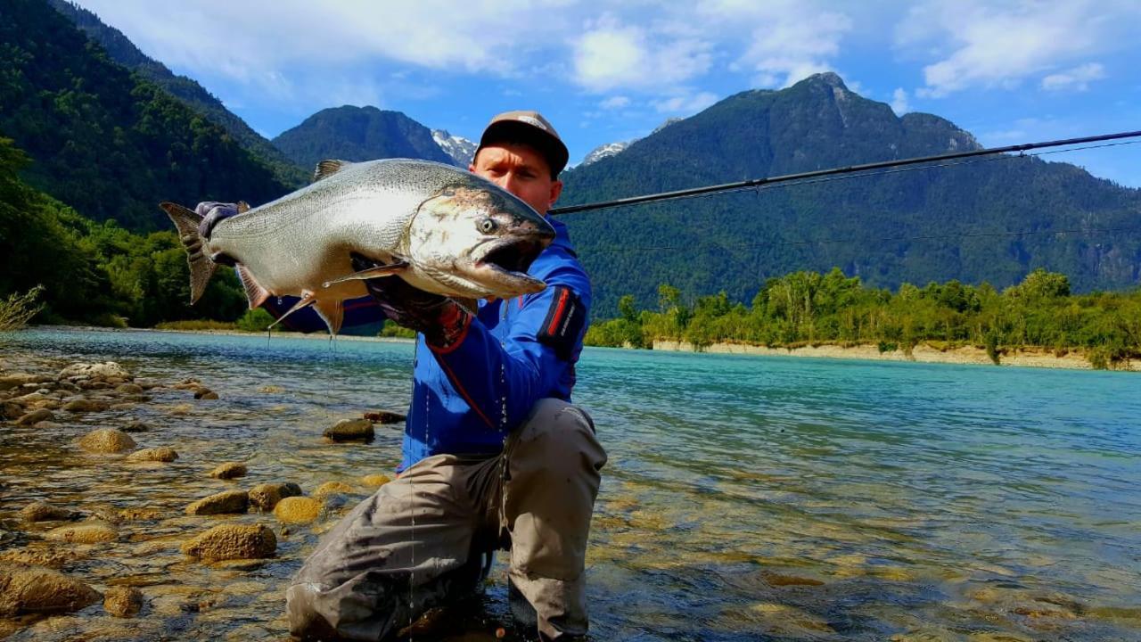 Cabanas Nutrias Patagonicas Puelo River 外观 照片
