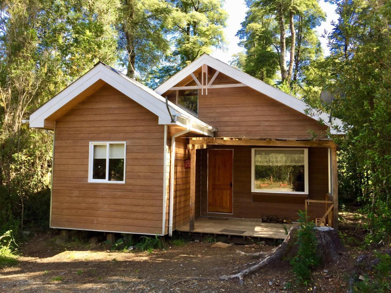 Cabanas Nutrias Patagonicas Puelo River 外观 照片