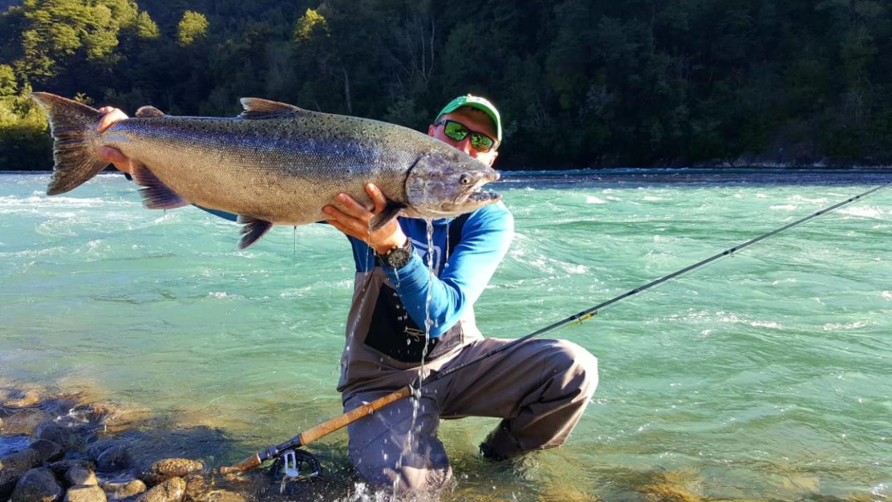 Cabanas Nutrias Patagonicas Puelo River 外观 照片