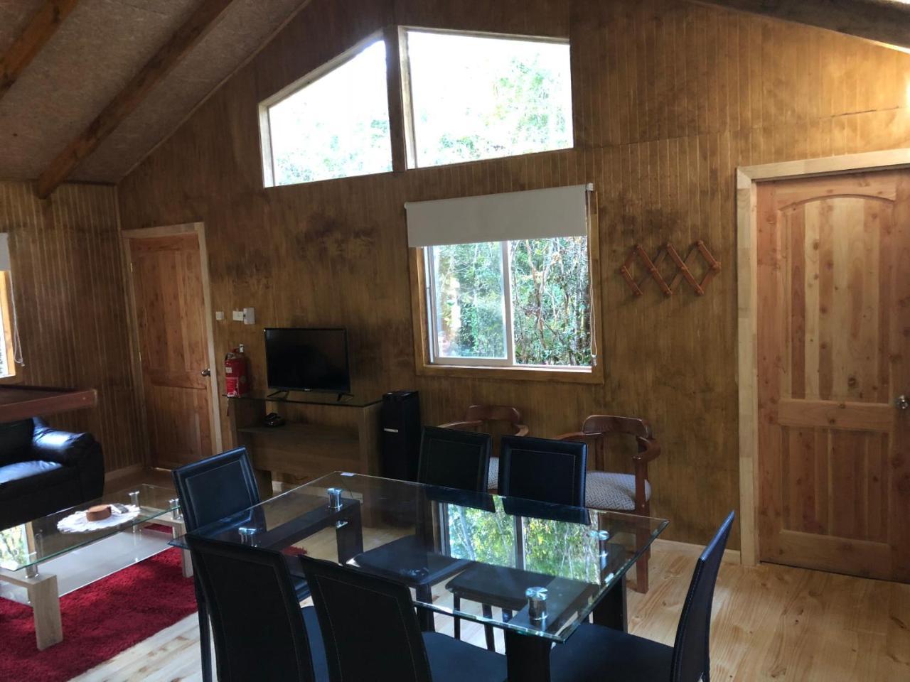 Cabanas Nutrias Patagonicas Puelo River 外观 照片