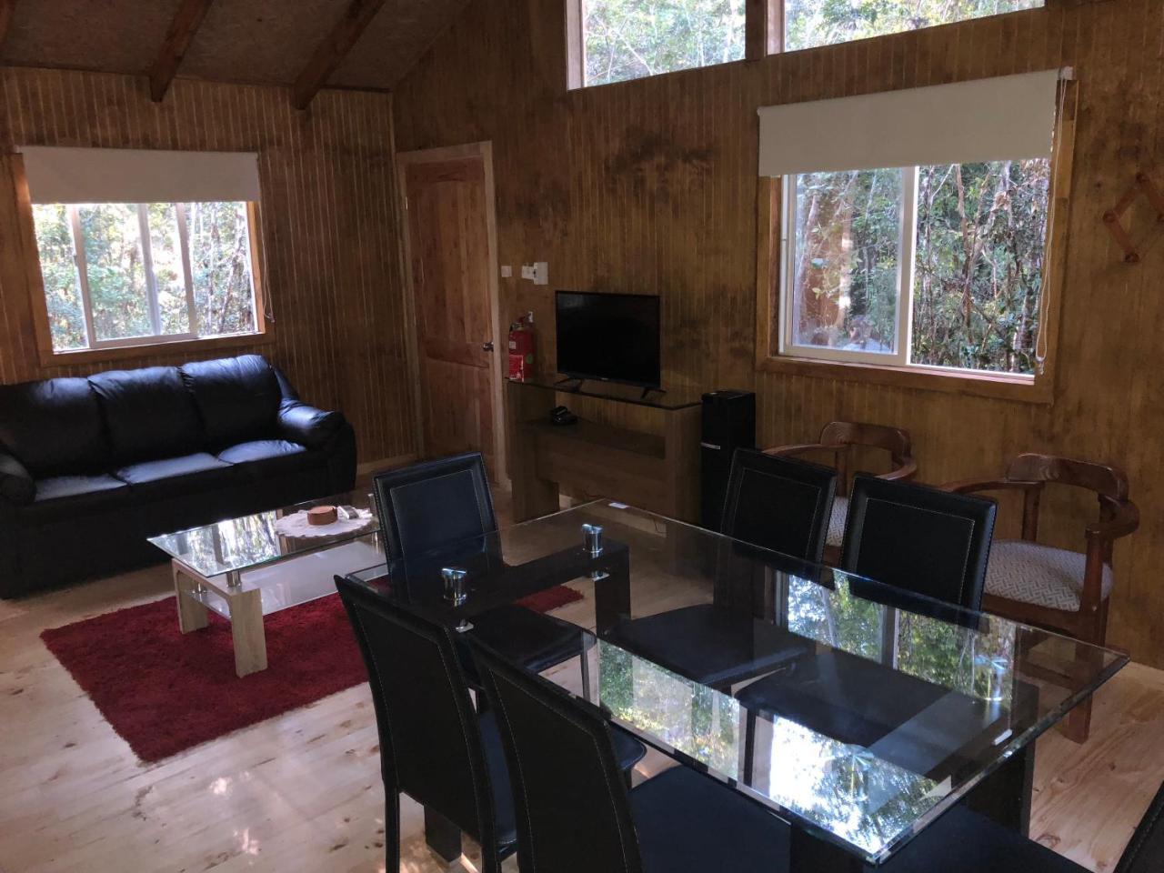 Cabanas Nutrias Patagonicas Puelo River 外观 照片